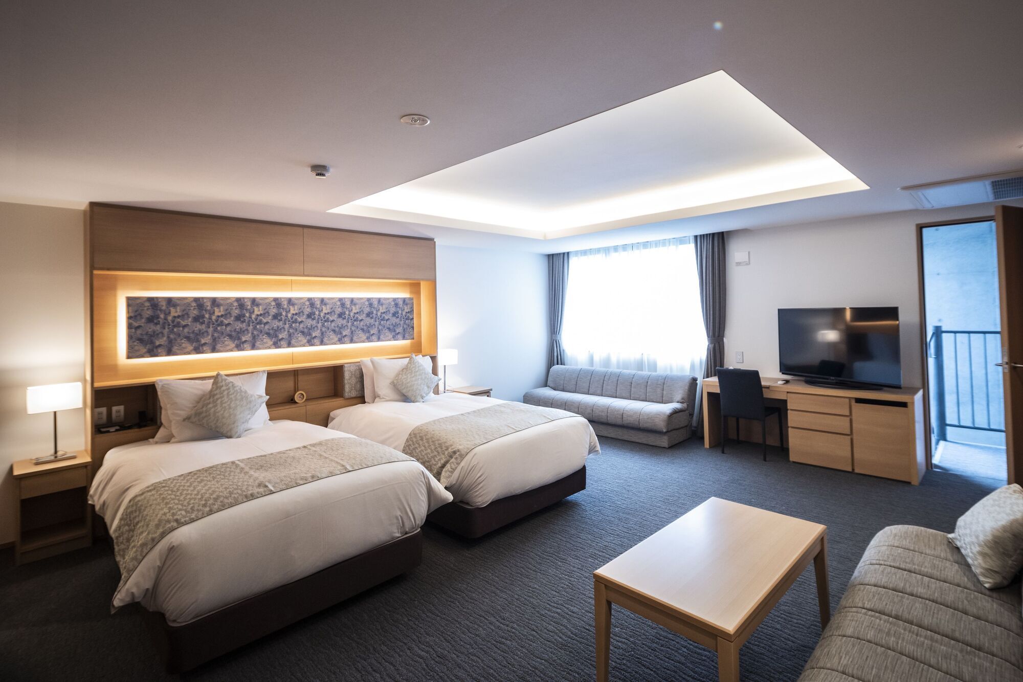 Kyoto Shijo Takakura Hotel Grandereverie Exterior photo